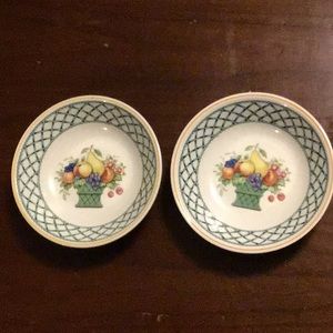 Villeroy &Boch Basket set of 2 fruit/ sauce bowls